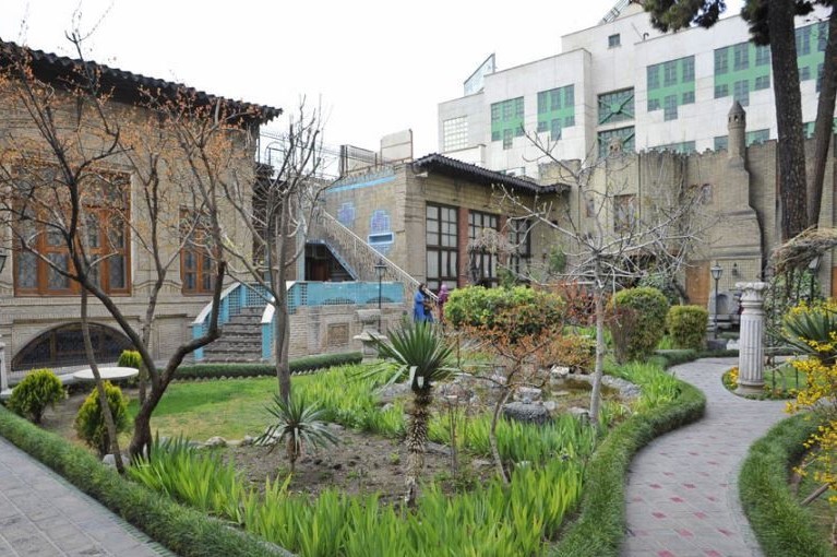 Moghadam Museum (4).jpg
