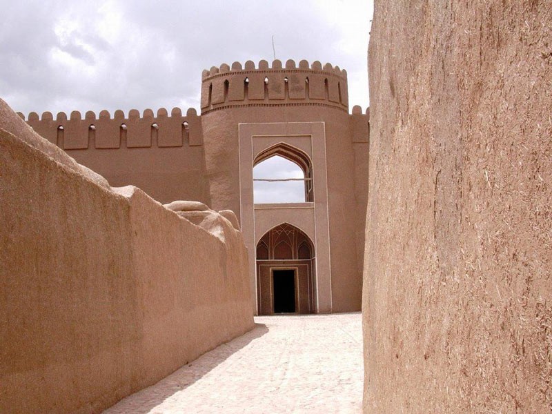 Rayen Castle (5).jpg