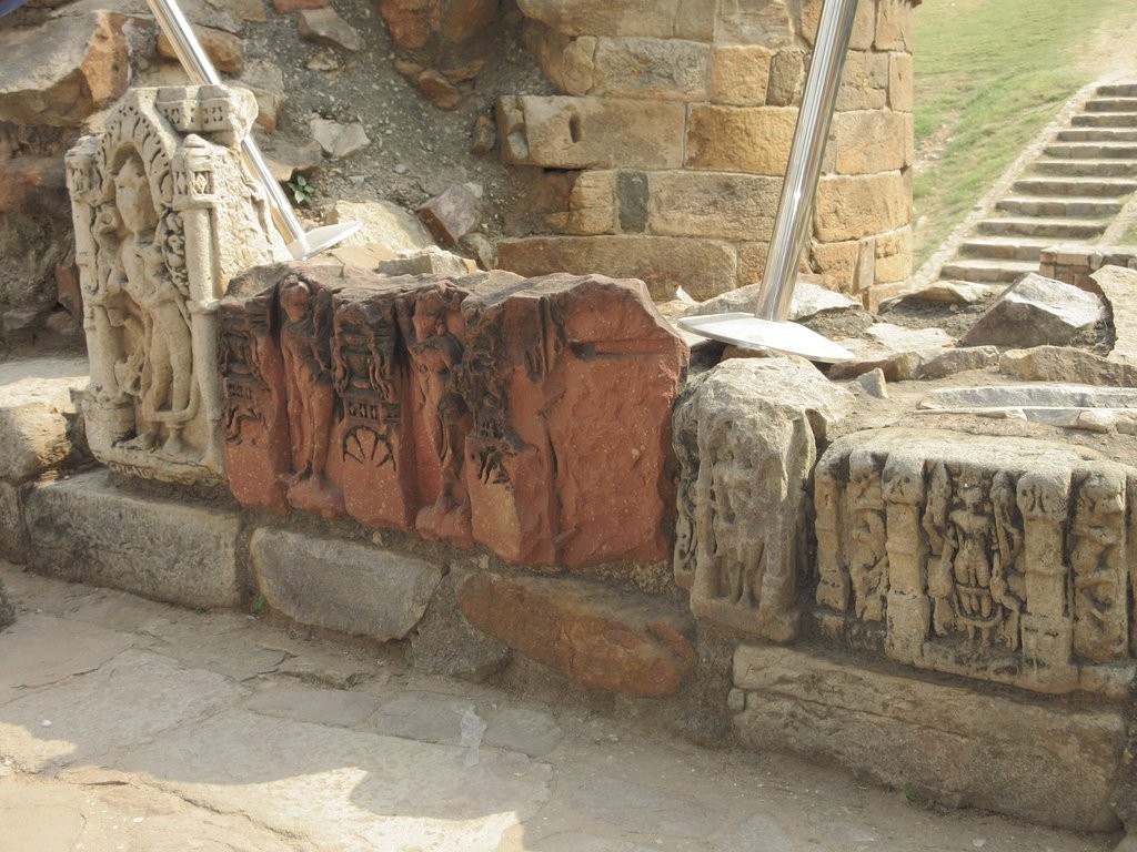 Qutub Minar (3).jpg