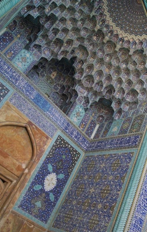 Shah Mosque (2).jpg