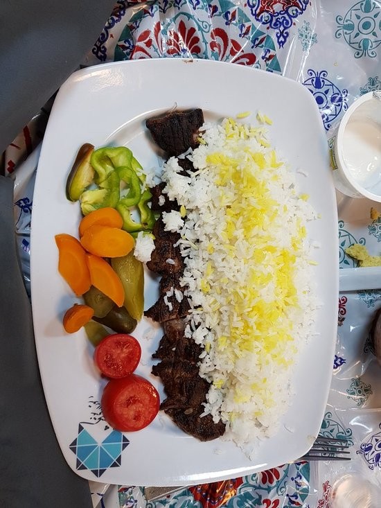 Max Traditional restaurant kerman (2).jpg