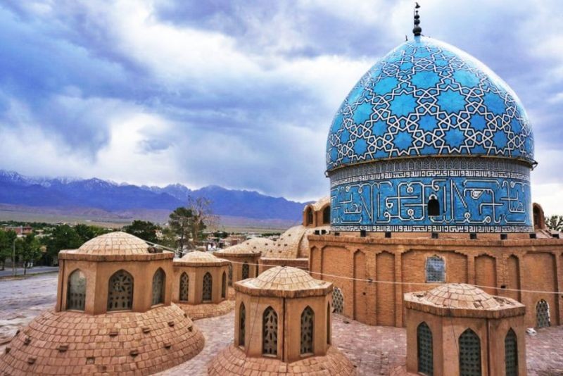 Aramgah-e Shah Nematollah Vali (2).jpg