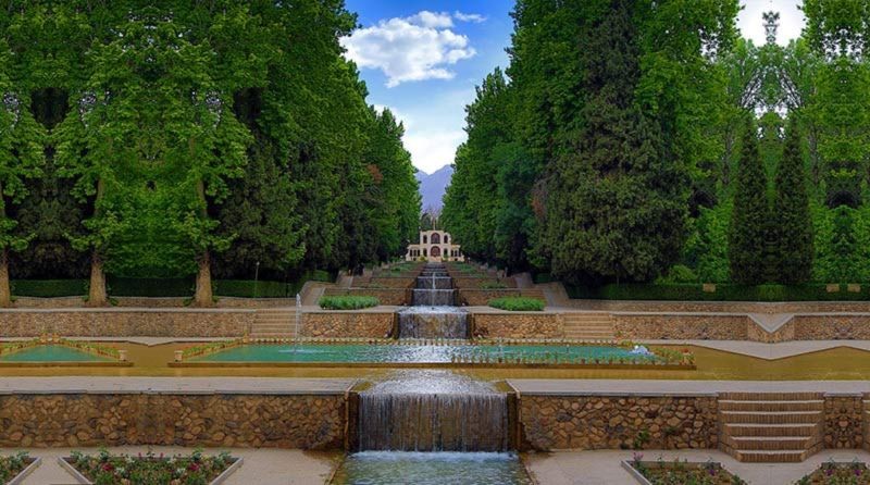Shazdeh Garden (4).jpg