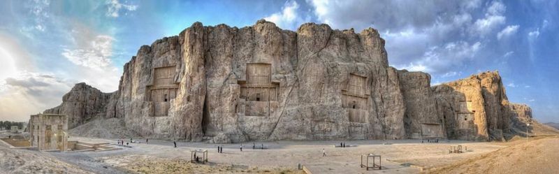 Naqsh-e-Rostam (3).jpg