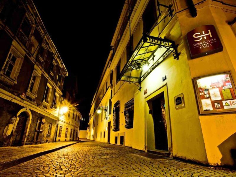 Hotel Kampa-Stara Zbrojnice (15).jpg