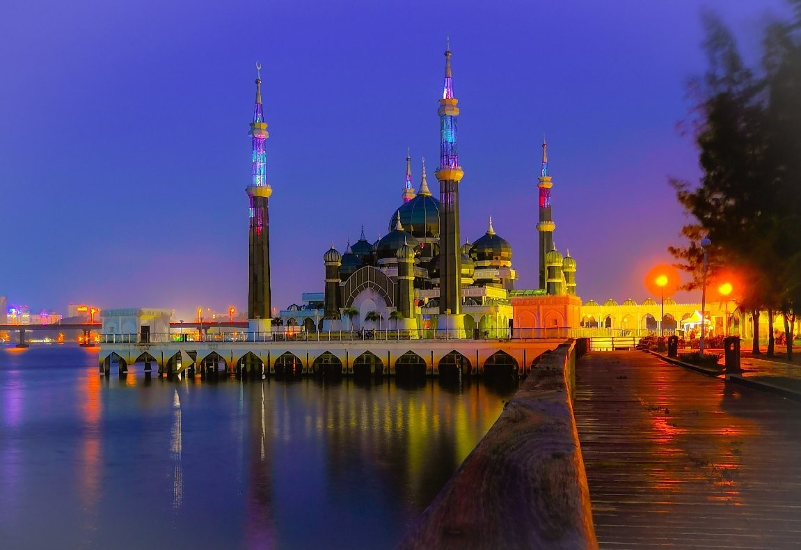 Crystal Mosque-06.jpg