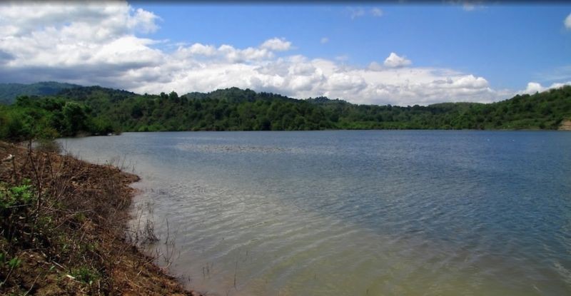 Shiyadeh Lake-01.jpg