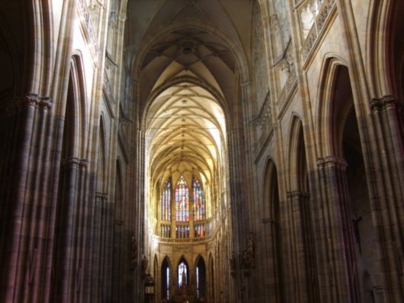 St. Vitus Cathedral (5).jpg