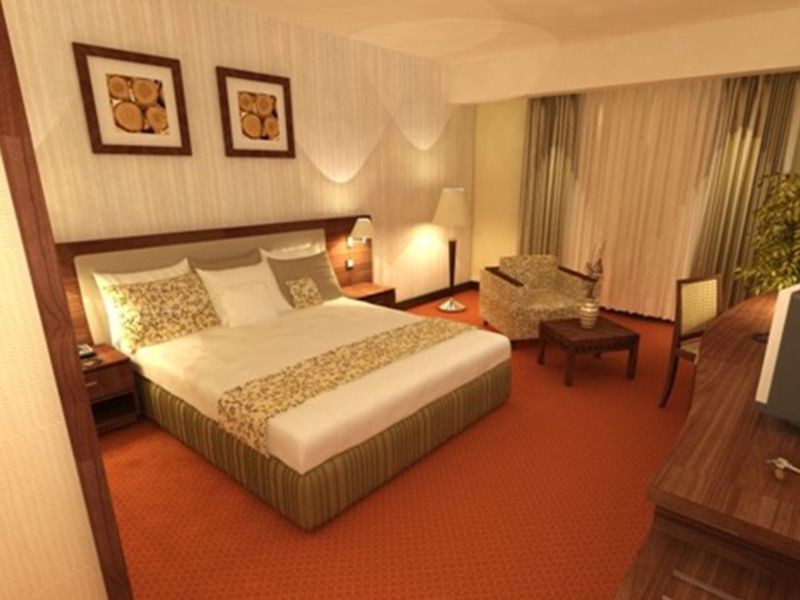 Azadegan Hotel (1).jpg