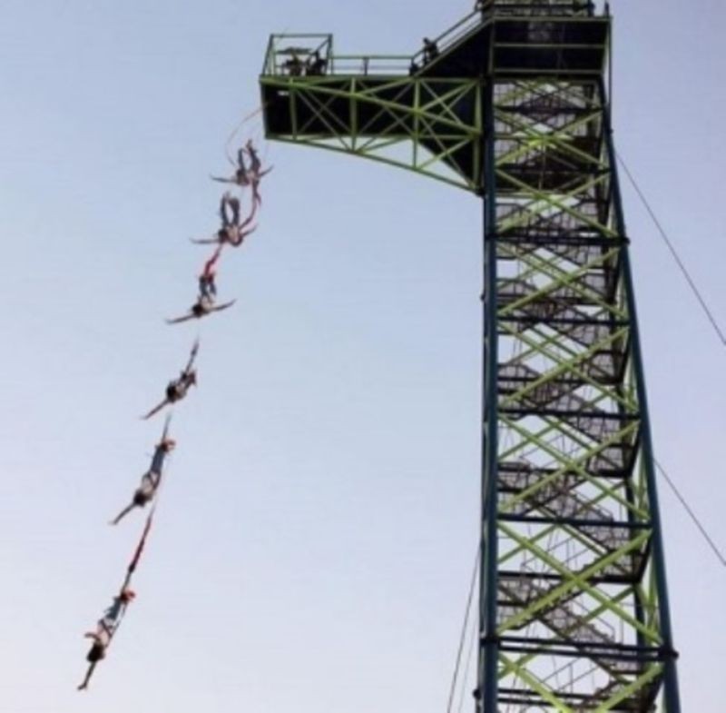 Kish Bungee Jumping (4).jpg