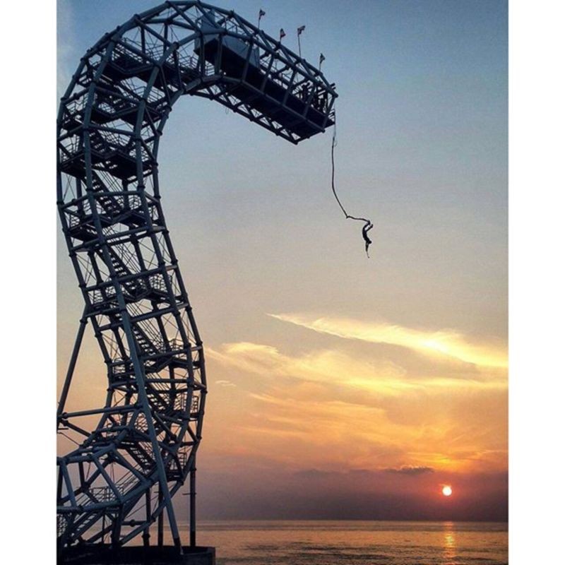 Kish Bungee Jumping (3).jpg