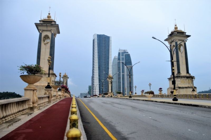 Seri Gemilang Bridge (1).jpg
