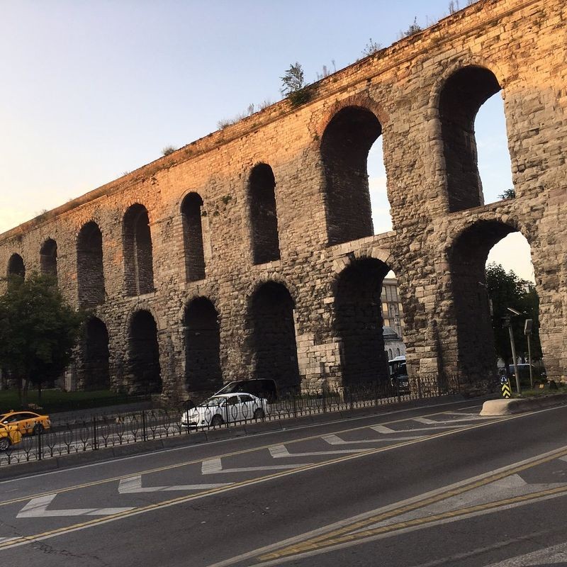 Valens Aqueduct-03.jpg