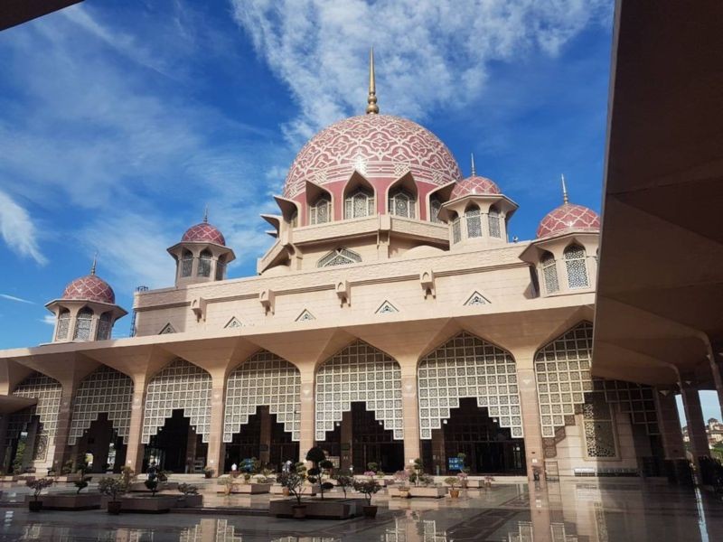 Masjid Tuanku Mizan Zainal Abidin (3).jpg