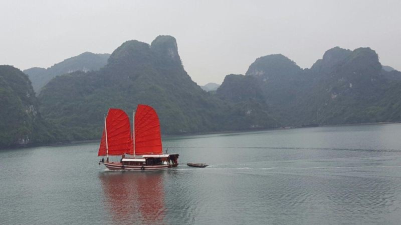 Halong Bay (1).jpg