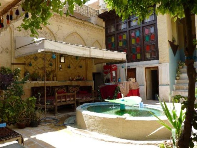 Golshan Traditional Hostel (2).jpg