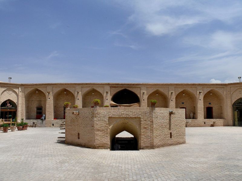 Shah Abbasi Caravanserai (2).jpg