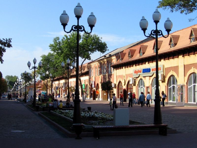 Gostiny Dvor Shopping mall (5).jpg