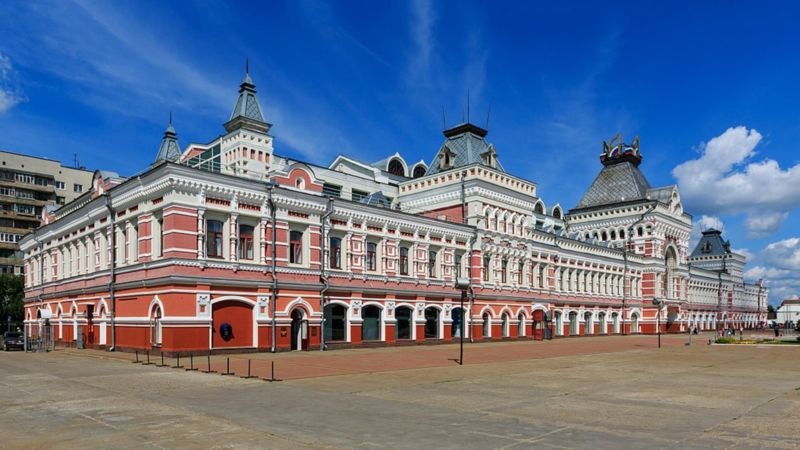 Gostiny Dvor Shopping mall (3).jpg