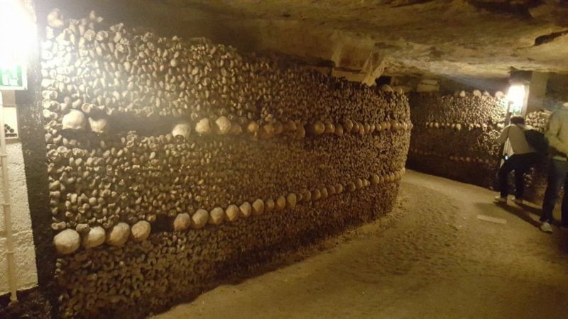 The Catacombs of Paris (4).jpg