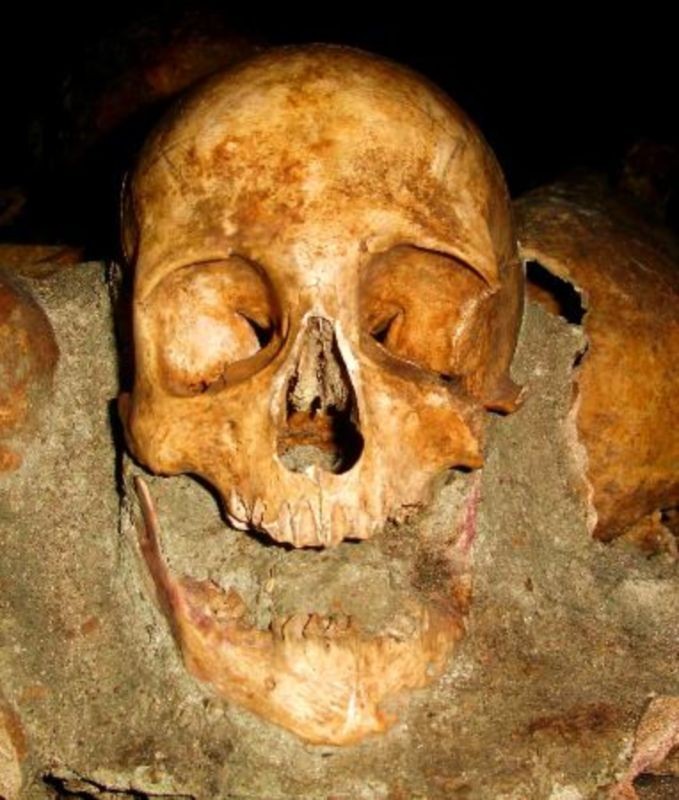 The Catacombs of Paris (3).jpg