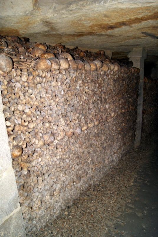 The Catacombs of Paris (5).jpg