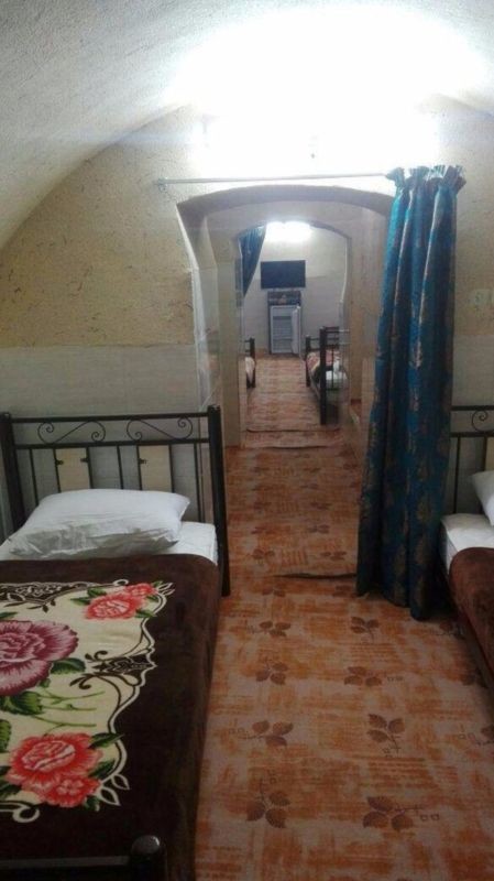 Khesht Abad Hotel (2).jpg
