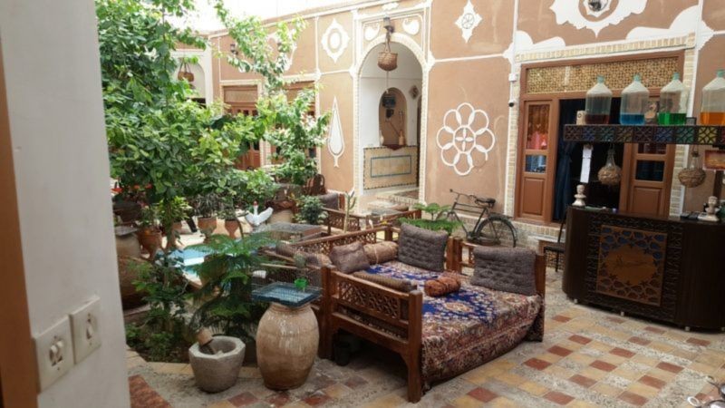 Khesht Abad Hotel (7).jpg