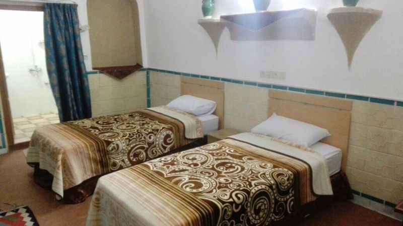 Khesht Abad Hotel (1).jpg