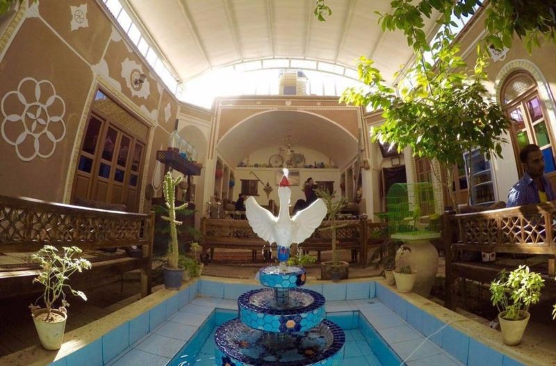 Khesht Abad Hotel (10).jpg
