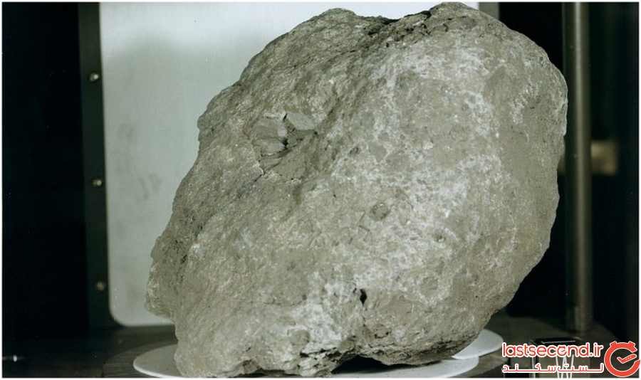 سنگ 4 میلیارد ساله زمین در ماه کشف شد.
