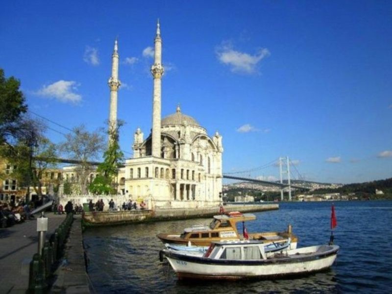 Ortakoy Mosque (2).jpg