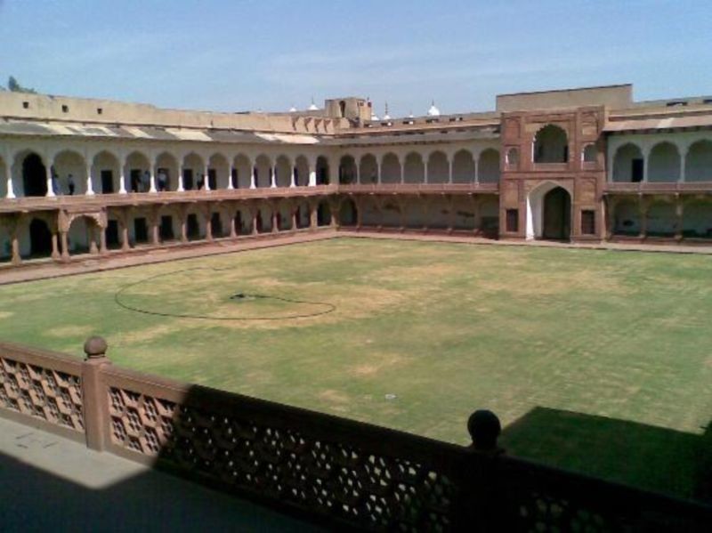 Agra Fort (3).jpg