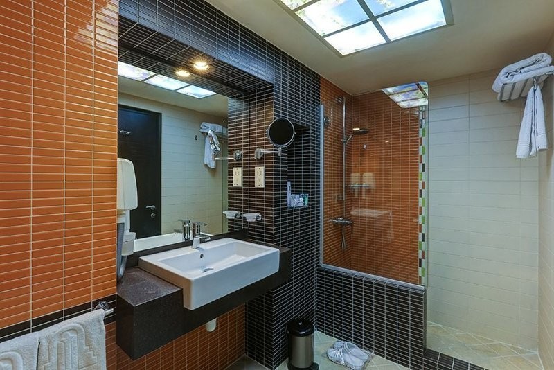 Parsian Evin Hotel (3).jpg