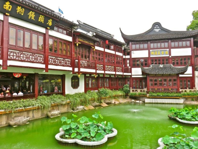 Yu Garden (Yuyuan) (4).jpg