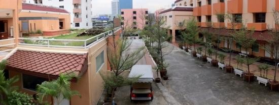 Ratchada Resort and Spa Hotel (4).jpg