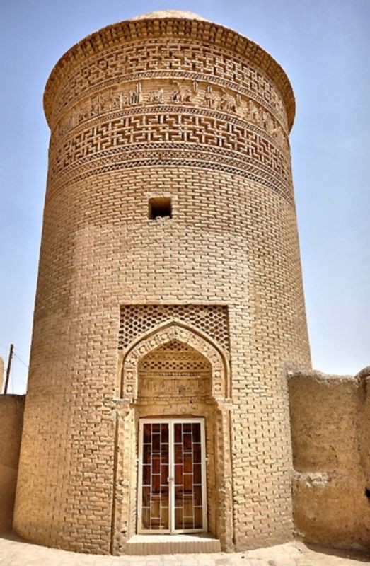Tomb of Pir Alamdar (4).jpg