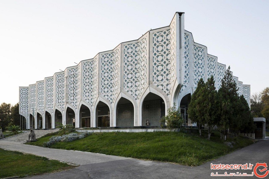 مشاهده معماری شوروی منحصربه‌فرد آسیا با تمام شکوه بی‌رحمانه آن