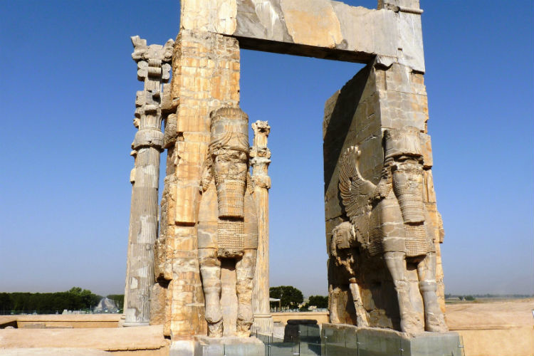 Iran_Persepolis_Gate_of_All_Nations.jpg