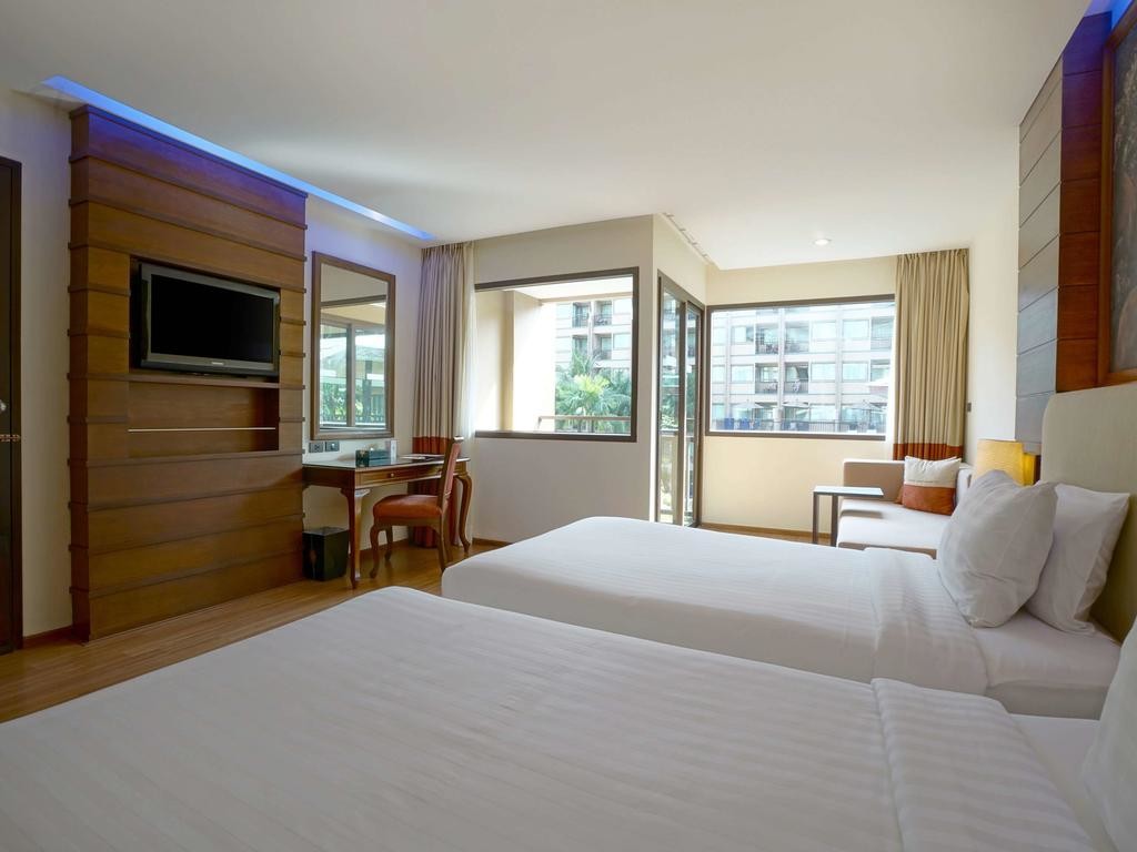 Novotel Phuket Vintage Park (1).jpg