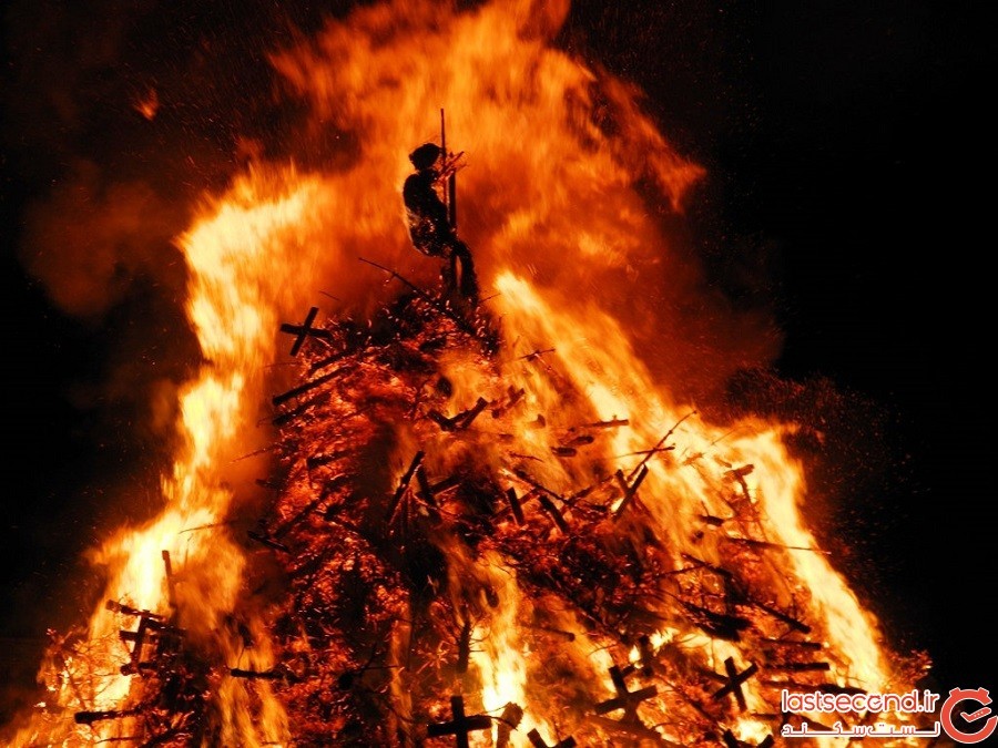 Burning-witches-in-the-Czech Republic.jpg