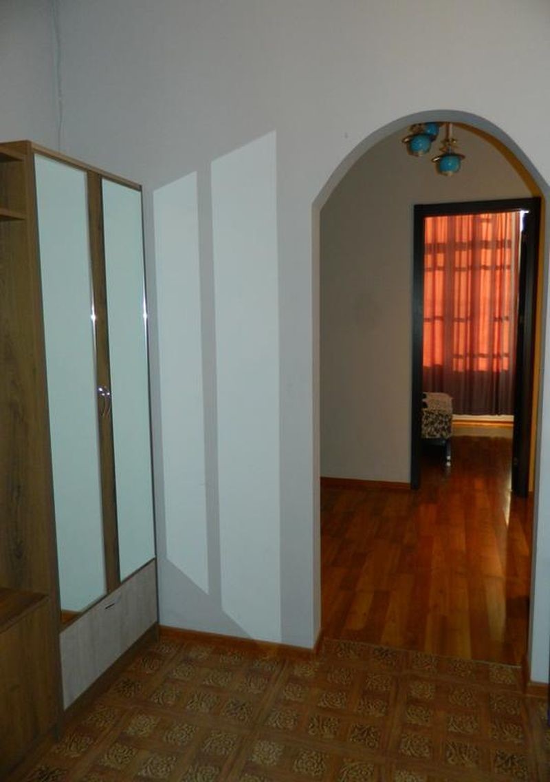 Apartment on Aleksandr Pushkin Street 13 - 04.jpg