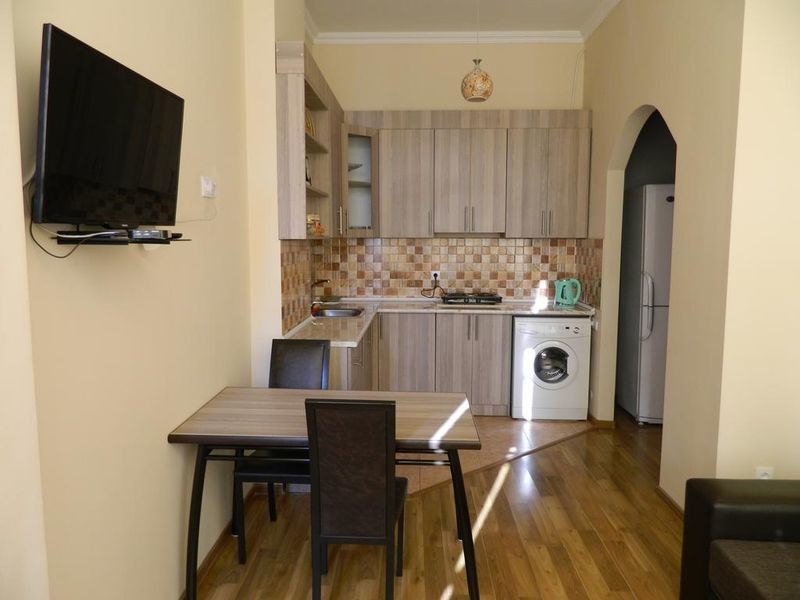 Apartment on Aleksandr Pushkin Street 13 - 13.jpg