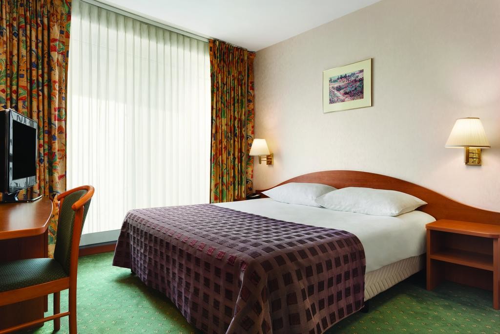 ramada-bucharest (14).jpg