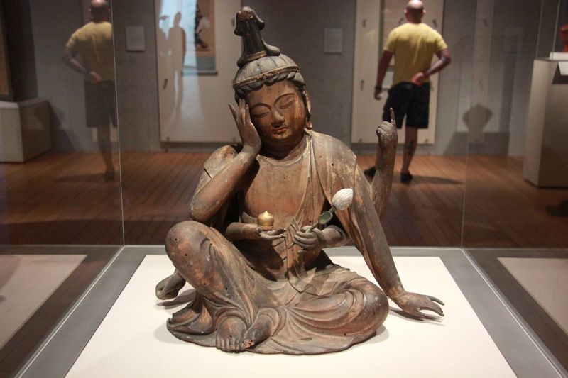 Kimbell Art Museum - 04.jpg