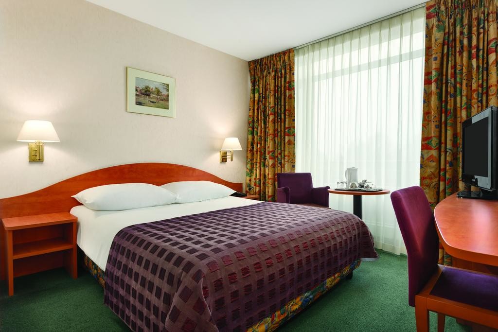 ramada-bucharest (15).jpg