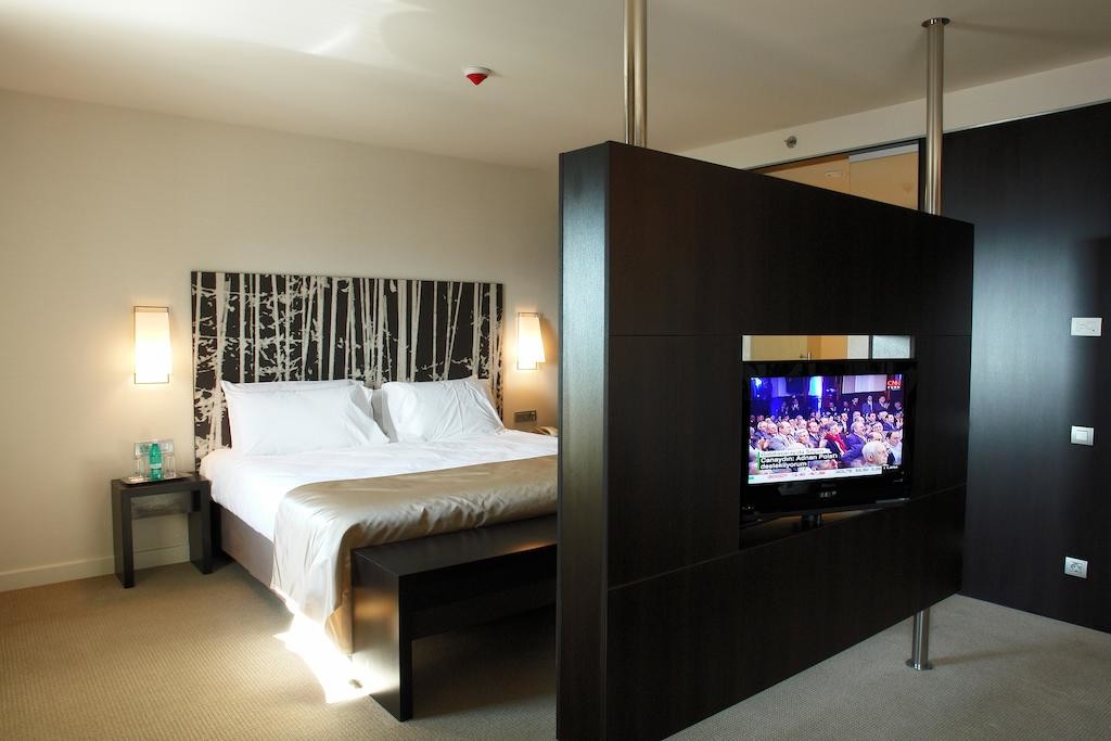 ramada-plaza (3).jpg