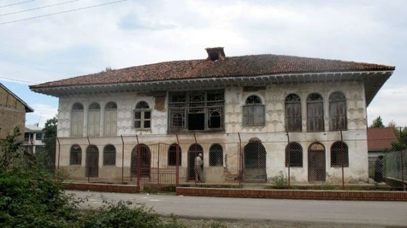 Sarhang Azadi's House.jpg