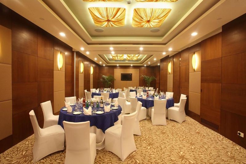 Crowne Plaza Today New Delhi Okhla - 18.jpg