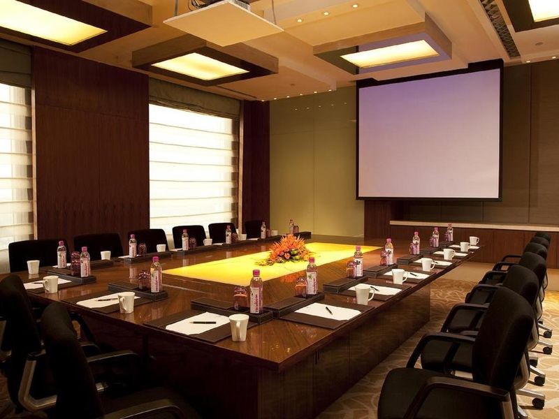 Crowne Plaza Today New Delhi Okhla - 16.jpg